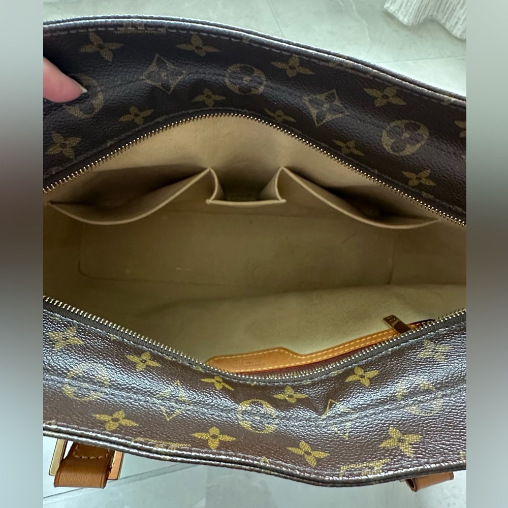 Louis Vuitton Luco Monogram Tote Shoulder Bag - Picture 9 of 9